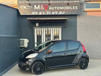 peugeot 107 1.0 68ch urban move *moteur a chaine