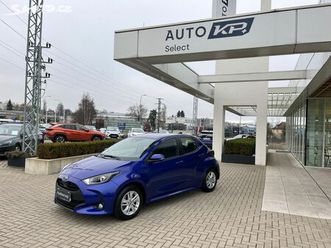 toyota yaris 1.5 hev e-cvt comfort