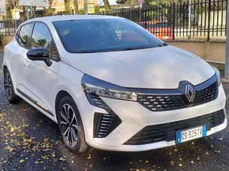 clio 1.6 e-tech full hybrid techno 145cv