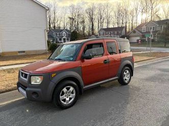 2005 honda element !very clean!