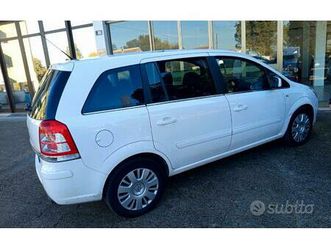 opel zafira turbo metano bollo ridotto 2011 posti7