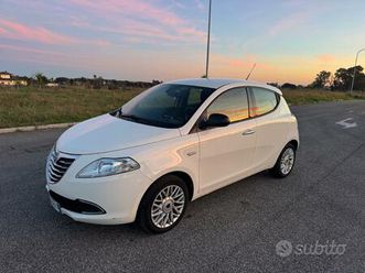 lancia ypsilon 1.3 mjt 16v 95 cv 5 porte s&s mya