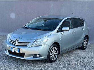 toyota verso 2.0 diesel 7 posti 2012