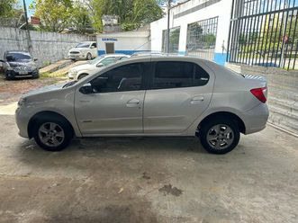 renault logan dynamique hi-flex 1.6 8v 4p 2015