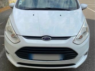 voiture ford monospace