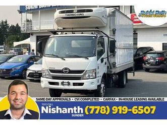 2020 hino 195 16' reefer box + power tuckaway liftgate