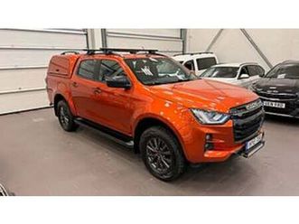 isuzu d-max xrx 163hk 4wd moms kåpa d-värmare s&v hjul max utrustad