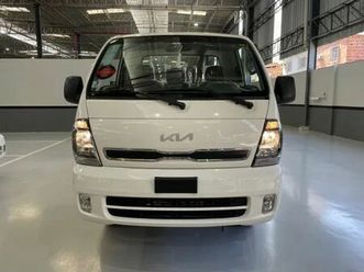 kia bongo 4x4 2026- 3 lugares | utilitário diesel com cnh b |