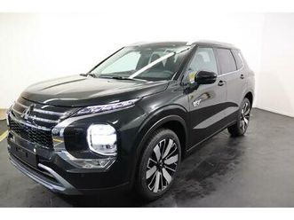 mitsubishi outlander 2.4 phev intense 4x4: réserver un essai sur route !