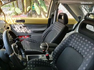 new beetle année 2000 2l essence 230000kl état correcte