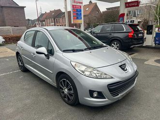peugeot 207 1.6 i /automaat/98000 km/euro 5/airco
