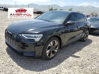 audi e-tron premium, 2022r., 4x4 elektryczny 355km