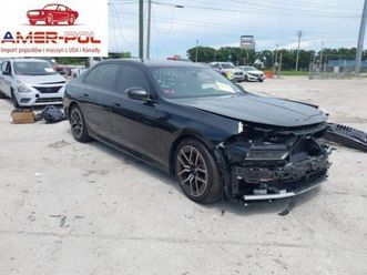 bmw seria 7 740i xdrive 2024 3.0l 3.0 benzyna 375km