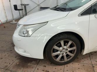 toyota avensis wagon 1.8 business fullextrás++ bőrbelső++ ülésfűtés++ navigáció++ tempomat++ digitálisklíma