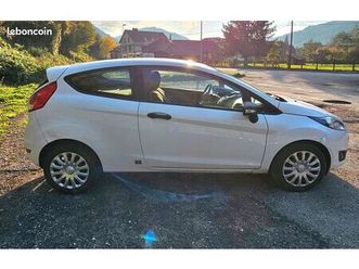 ford fiesta fourgon