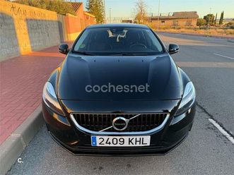 volvo v40 1.5 t2 momentum auto