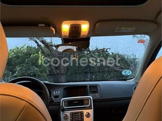 volvo v60 cross country 2.0 d4 summum auto