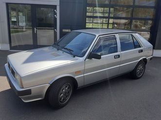lancia delta 1.3 lx / nur 850 km der fabrik 33 jahre lang nie ben