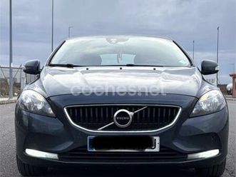 volvo v40 2.0 d2 kinetic