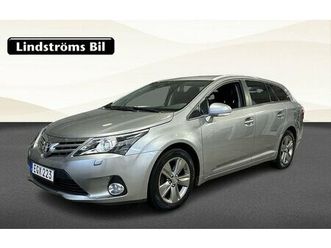 toyota avensis kombi 2.0d man edition 50 vinterhjul