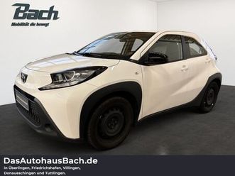 toyota aygo x 1.0-l-vvt-i 5-türer play