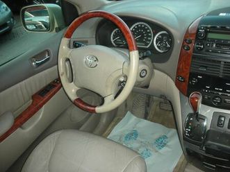 toyota-sienna-awd-limited-festpreis-leder-lpg-7-sitzer