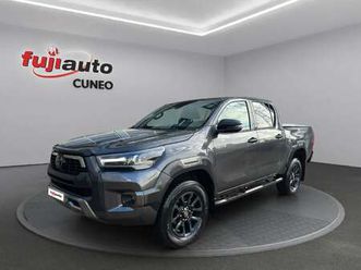 hilux 2.4 d-4d double cab invincible auto