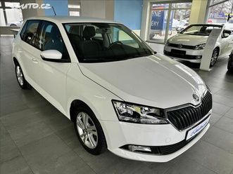 škoda fabia 1,0 tsi,serviska,vyhř.sedadl