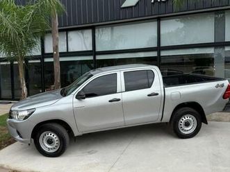 toyota hilux dx 4x4 mt