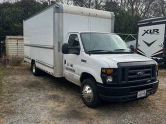 2017 box truck