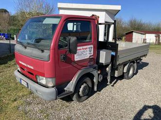 nissan cabstar pianale fisso con gru