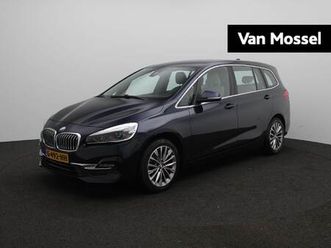 bmw 2-serie gran tourer 218i aut. high executive edition | trekhaak | head up display | leder | stoelverwarming | led verlichting | navi | climate control |