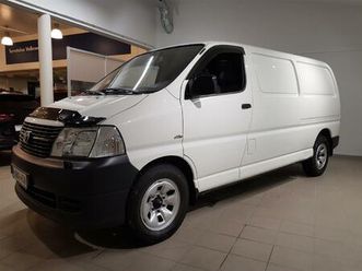 toyota hiace 2,5 d-4d 95 4ov pitkä