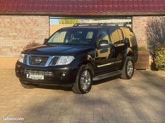 nissan pathfinder 3.0 v6 231ch - 2ème main - carnet d'entretien complet - 4x4 - toit ouvrant - bva - 7 places - bose - attelage - 175000km