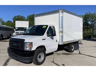 2022 ford e350 sd cutaway 12ft box truck with ramp 79k miles
