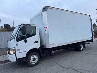2019 hino 155 ***18feet box***