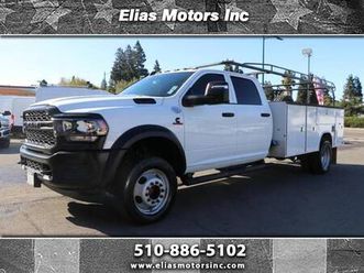 2023 ram 5500 crew cab lwb 4wd drw