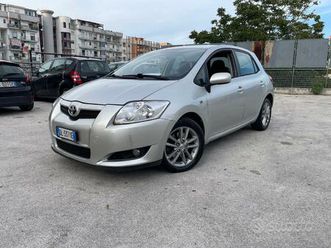 toyota auris 2.0 diesel 5 porte in