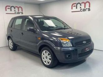 ② ford fusion 1.4 tdci 90.000km bwj2010 trekhaak word gekeurd — ford — 2ememain