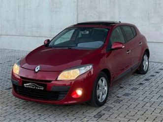 ② renault megane • 1.6i • full • toit pano • privilège — renault — 2ememain