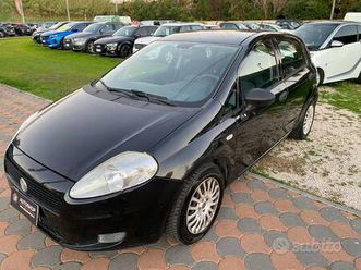fiat - grande punto - 1.3 mjt 75 cv 5p. s&s act. -