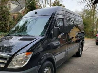 2007 dodge sprinter in great shape!
