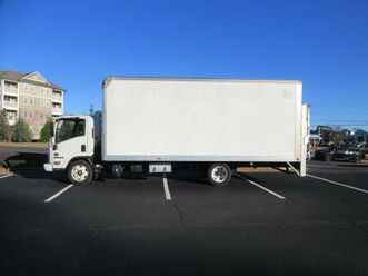 2016 isuzu nrr box truck with liftgate-low miles