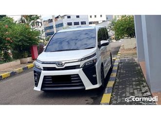 2020 toyota voxy 2.0 mpv kredit mudah bisa tt