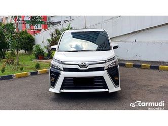 2020 toyota voxy 2.0 mpv kredit mudah bisa tt