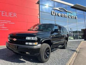 suburban v8 automatique