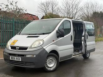 vauxhall vivaro 1.9dti 9 seater minibus