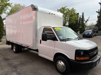 2016 chevy express g3500hd 133k.mi.16ft.cutaway box white truck*sale**