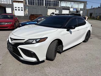 toyota camry awd* xse* пано* подгрев