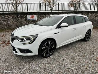 renault mégane sport tourer 1.5 blue dci intens